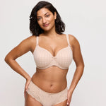 PrimaDonna Madison gepolsterter BH im dunklen Neutralton am Model