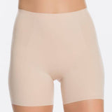 THINSTINCTS® TARGETED GIRL SHORT